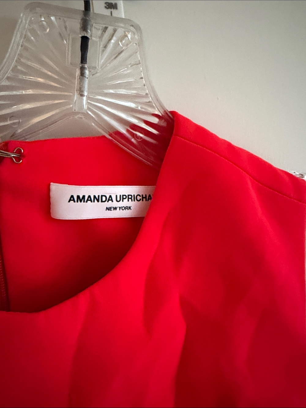 x REVOLVE Gilda Gown in Crimson
Amanda Uprichard - Picture 3 of 9
